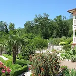 Iris 3*