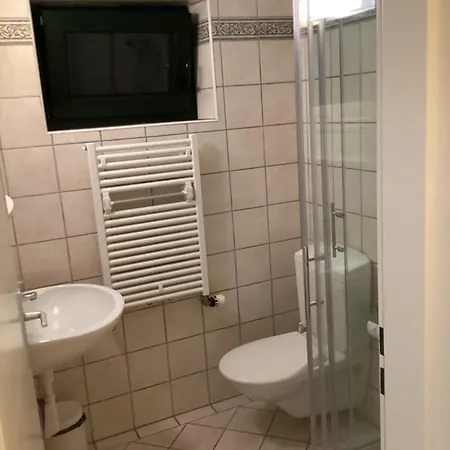 Iris فندق مبيت وإفطار