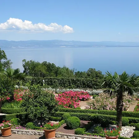 Iris فندق مبيت وإفطار Mošćenička Draga