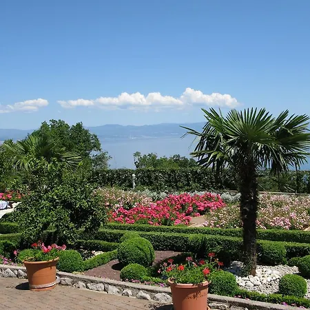 فندق مبيت وإفطار Iris