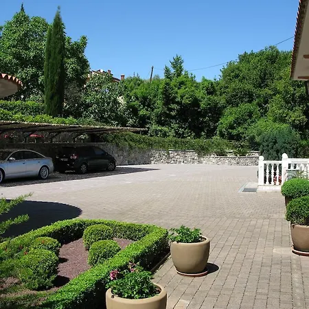 Iris 3* Mošćenička Draga