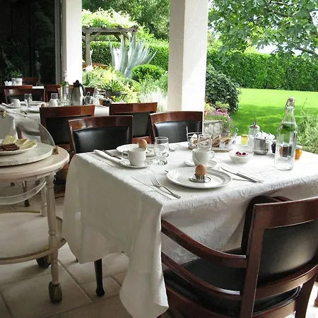 Iris 3* Moscenicka Draga