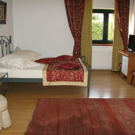 Iris Mošćenička Draga