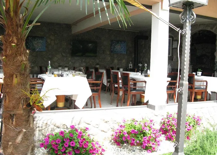 Alojamento de Acomodação e Pequeno-almoço Iris