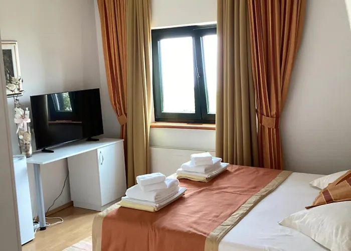 Bed & Breakfast Iris 3*