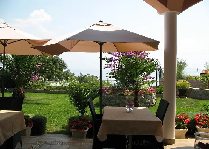 Iris Bed & Breakfast