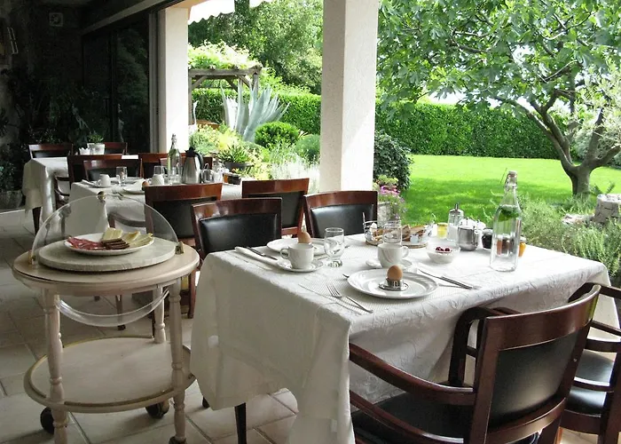 Iris Bed & Breakfast