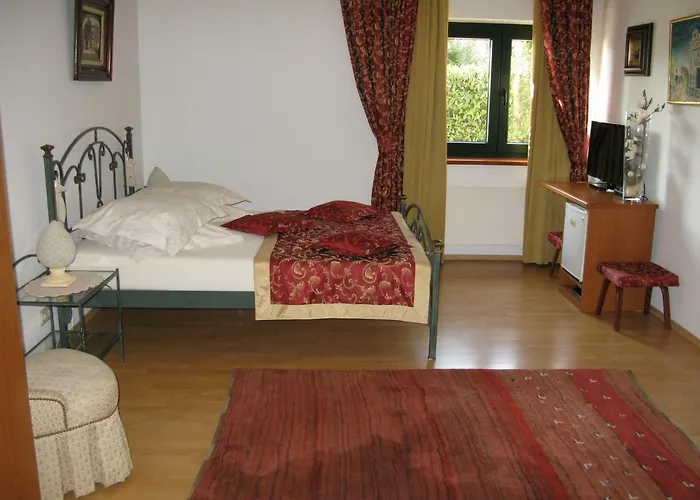 Iris Mošćenička Draga